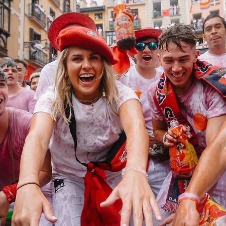 Running Of The Bulls All Inclusive Camping Pamplona Hotel Exterior foto