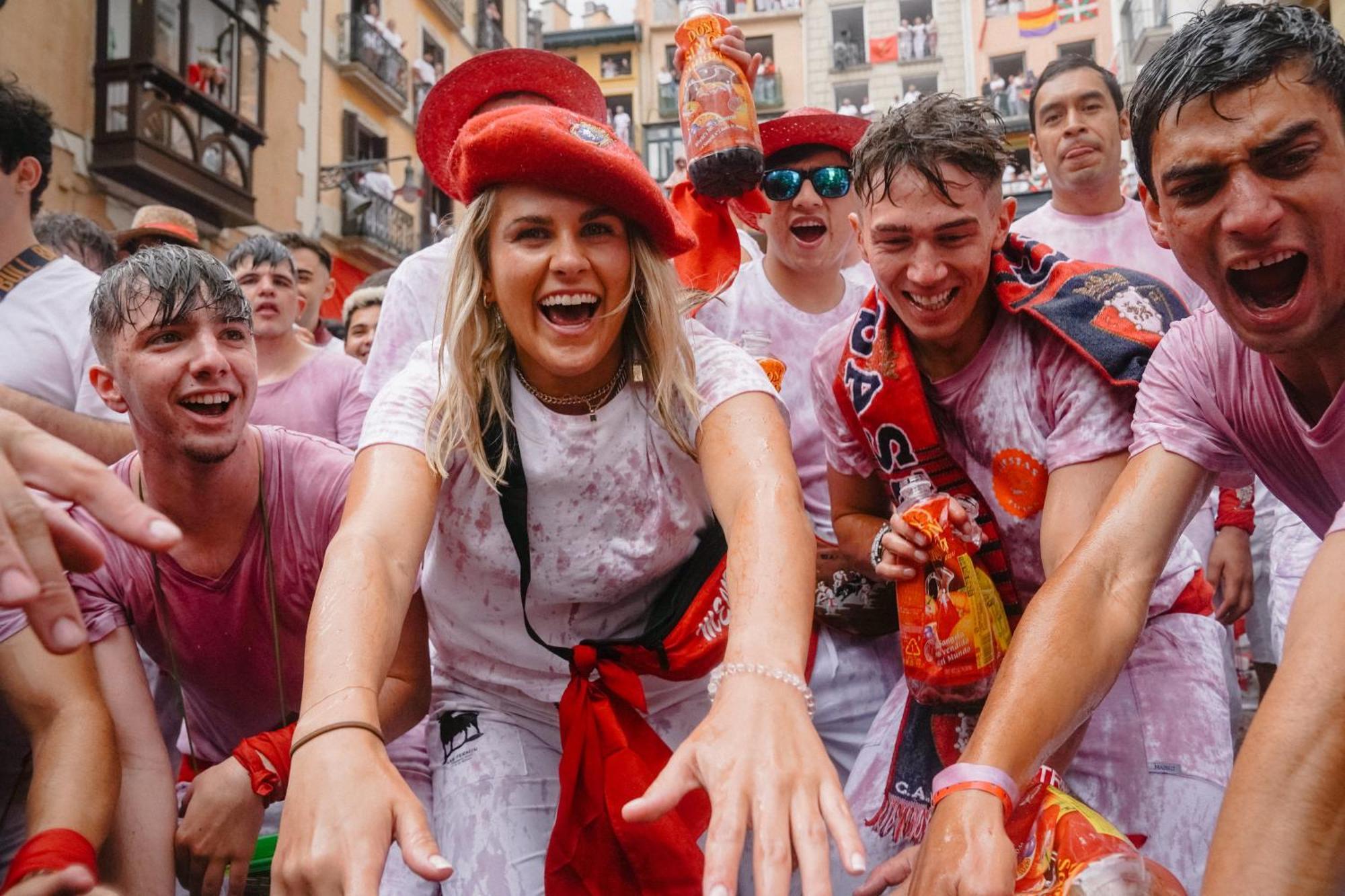 Running Of The Bulls All Inclusive Camping Pamplona Hotel Exterior foto