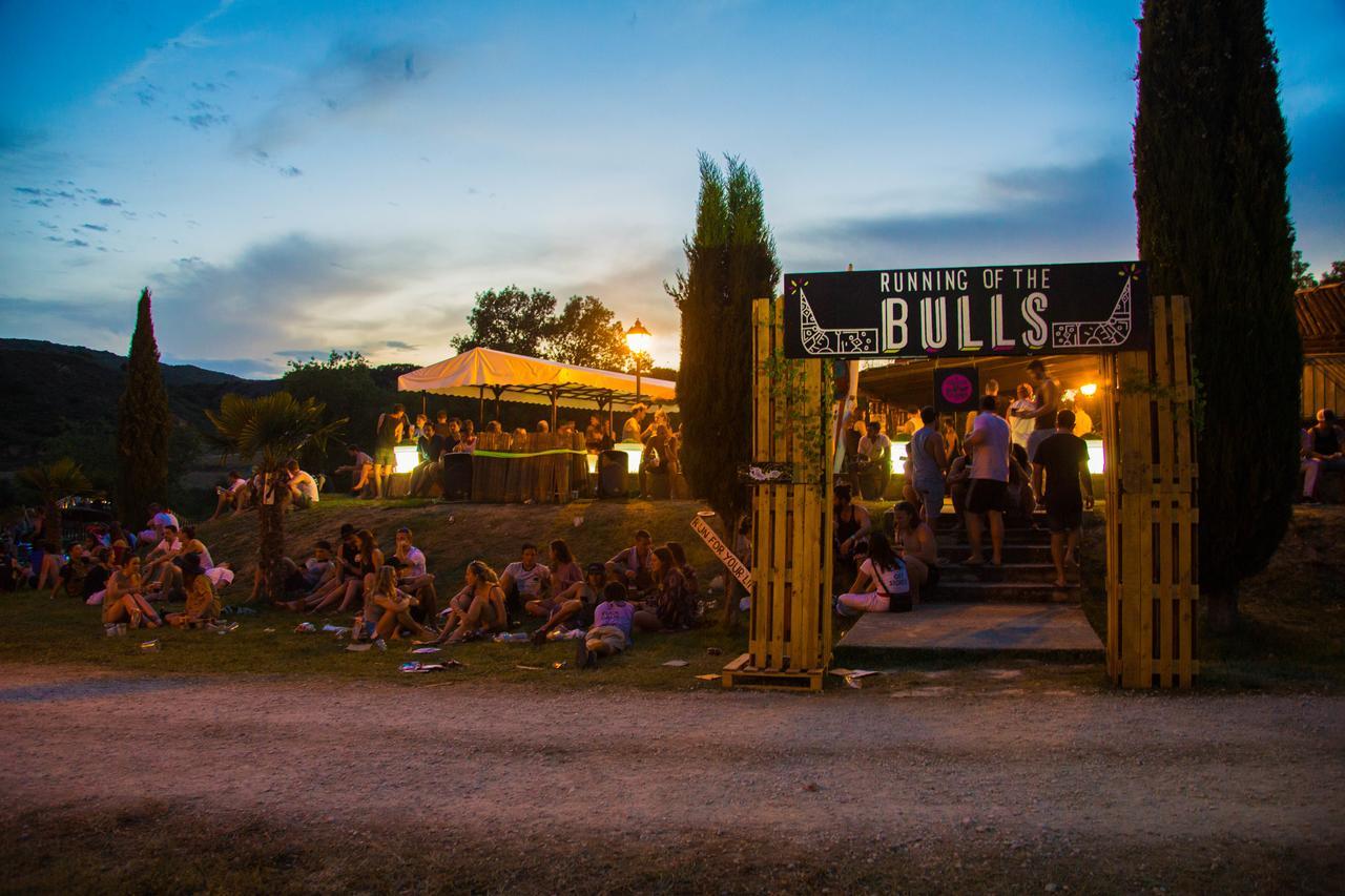 Running Of The Bulls All Inclusive Camping Pamplona Hotel Exterior foto